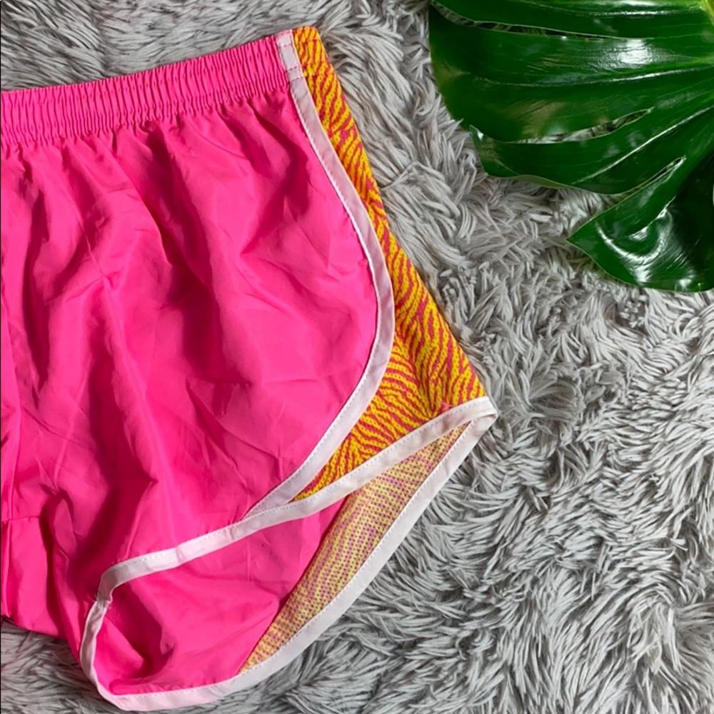 🌺soffe pink athletic shorts size M
